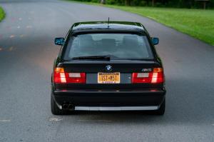 BMW M5 Touring 1992 года  (EU)